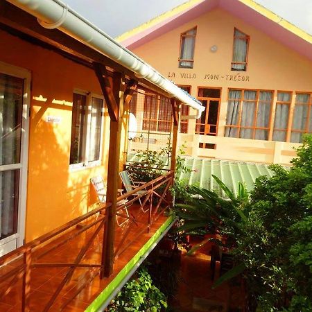La Villa Mon Tresor Port Mathurin Екстер'єр фото